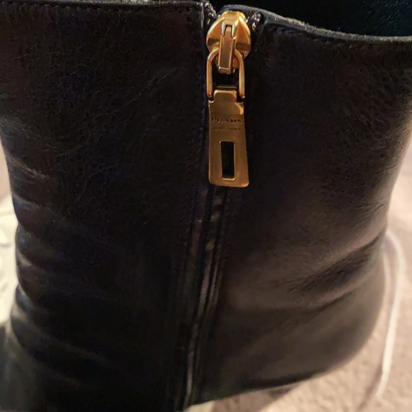 Authentic Prada leather boots 8.5 - Picture 5 of 6